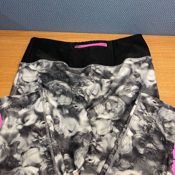 MPG Capri leggings size S - Picture 9 of 13